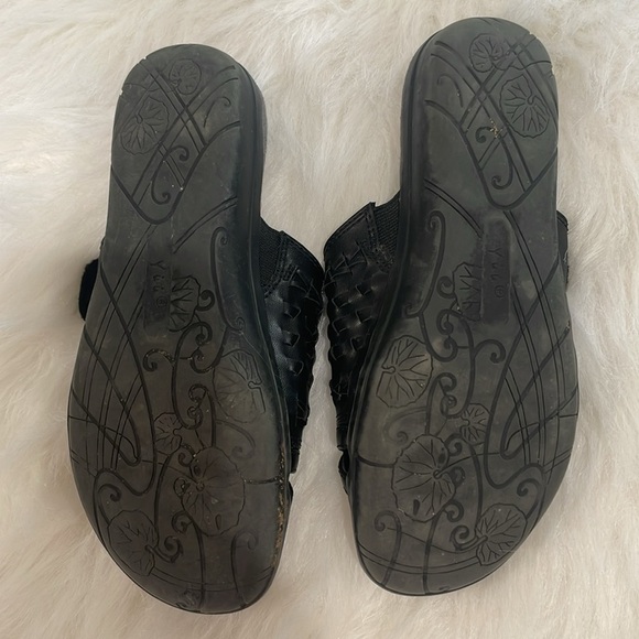 YUU JUDY WOMENS BLACK WEAVED SANDALS WOTH VELCRO CLOSURE SIZE 6-1/2 - Picture 7 of 7